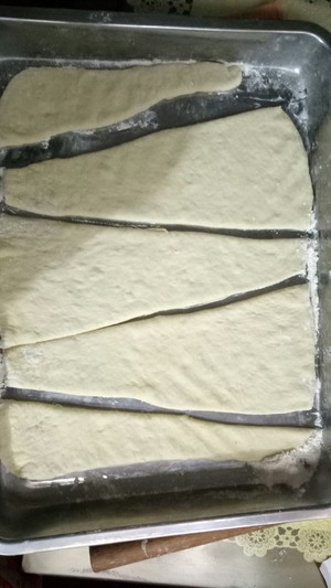 做法超简单的老式油酥面包的做法 步骤1