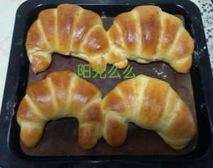 做法超简单的老式油酥面包的做法 步骤3