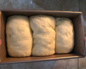 蜜红豆花生酱吐司的做法 步骤5
