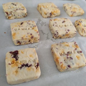 蔓越莓蛋黄酥的做法 步骤7
