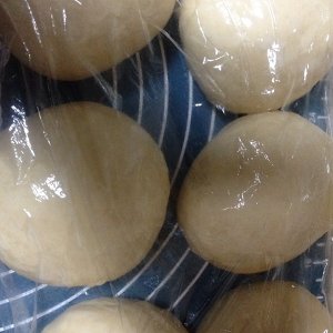 最好吃的吐司~70%中种北海道的做法 步骤3