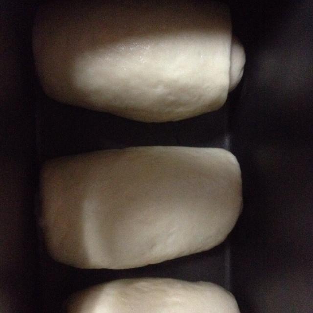 最好吃的吐司~70%中种北海道的做法 步骤6