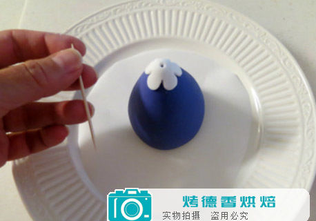 如何制作可爱小女巫蛋糕顶饰