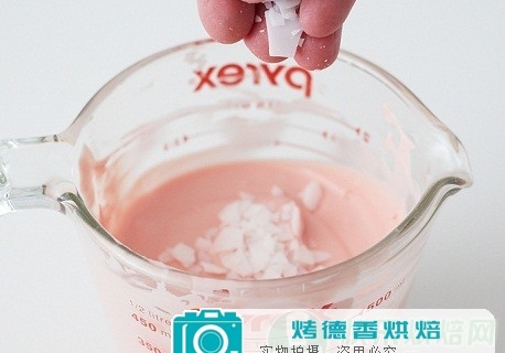 教你轻松制作宝宝摇铃蛋糕棒