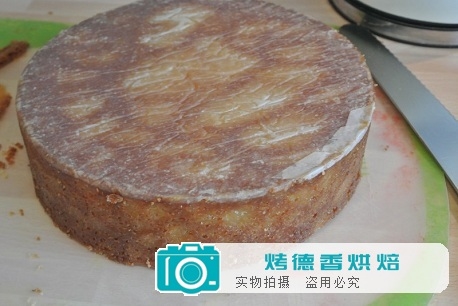 白巧克力草莓蛋糕的制作方法