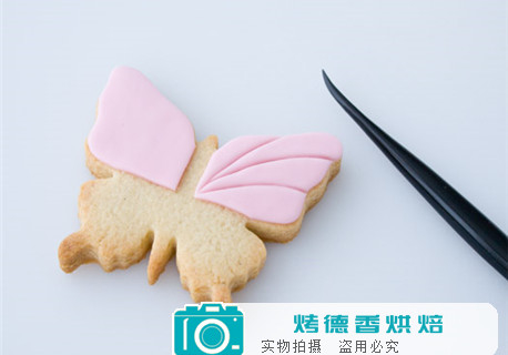 如何制作蜻蜓蝴蝶翻糖装饰曲奇饼干