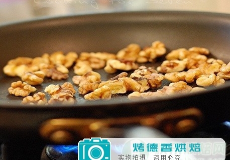 如何烘烤坚果