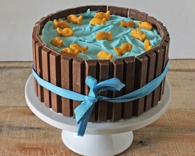 如何制作可爱小金鱼池塘蛋糕