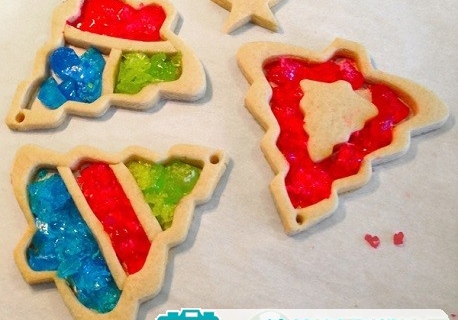 如何制作圣诞彩色玻璃曲奇
