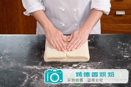 可颂面包的制作步骤详解