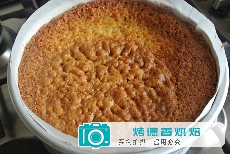 白巧克力草莓蛋糕的制作方法