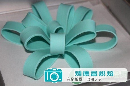 干佩斯彩带球形蝴蝶结 看我这样做