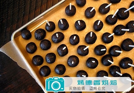如何制作棒棒糖蛋糕