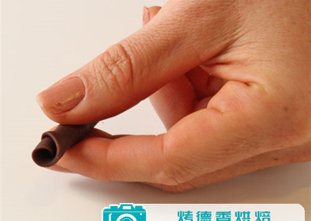 教你制作巧克力玫瑰花