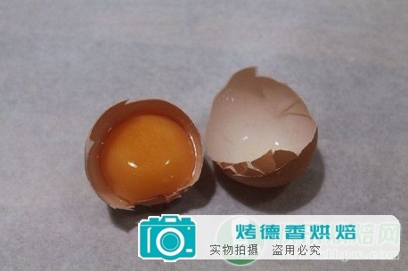 如何制作玫瑰蛋白甜饼