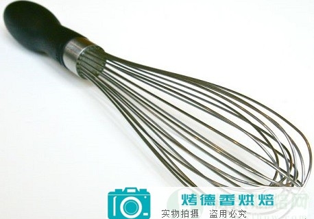 无需电动搅拌器打发鲜奶油的技巧