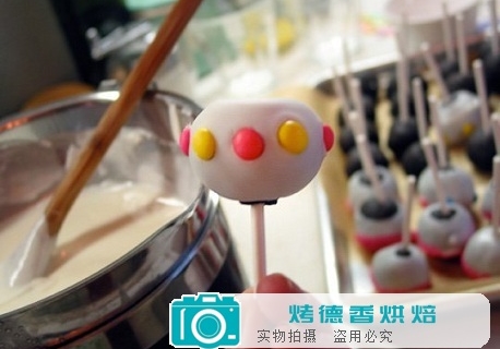 如何制作棒棒糖蛋糕