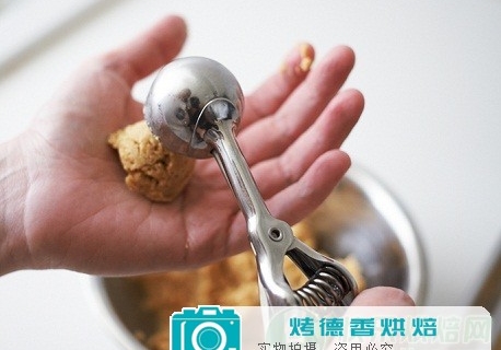 教你轻松制作宝宝摇铃蛋糕棒