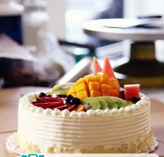 裱花基本技巧—奶油水果装饰蛋糕