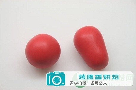 用干佩斯制作草莓的小技巧