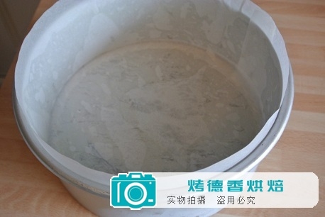 白巧克力草莓蛋糕的制作方法