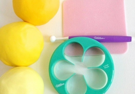 如何制作渐变褶边蛋糕