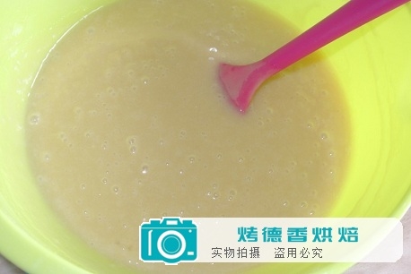 白巧克力草莓蛋糕的制作方法