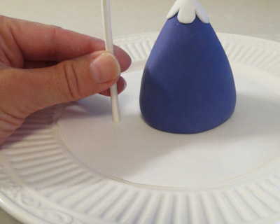 如何制作可爱小女巫蛋糕顶饰