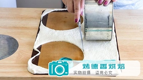 做意大利辣香肠披萨蛋糕这么容易？不可能吧？