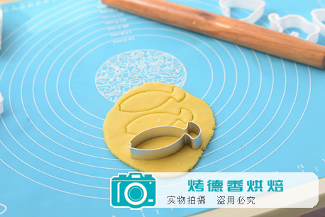 超简单烤饼干食谱，一学就会烘焙绝招！