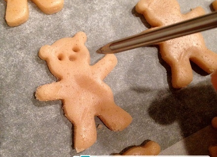 教你制作萌到心都化了的熊仔饼