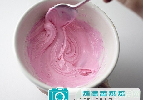 如何制作情人节迷你小蛋糕