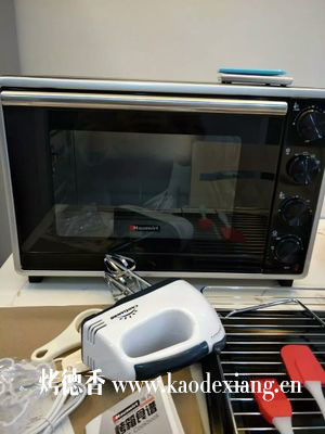 买机械电烤箱?还是买电脑控制电烤箱?如何选购电烤箱?