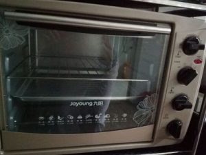 平时应该如何清洗电烤箱？四个步骤洗出个新烤箱