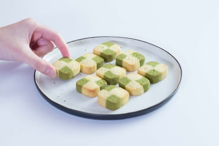 曲奇烘焙食谱:抹茶格子曲奇制作方法