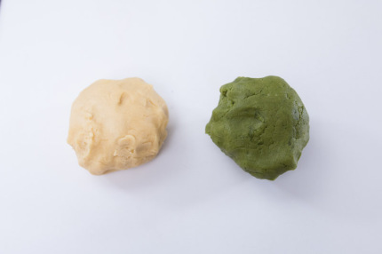 曲奇烘焙食谱:抹茶格子曲奇制作方法