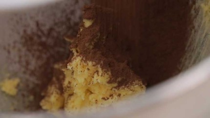 烘焙食谱初级：抱抱杏仁松鼠曲奇制作方法