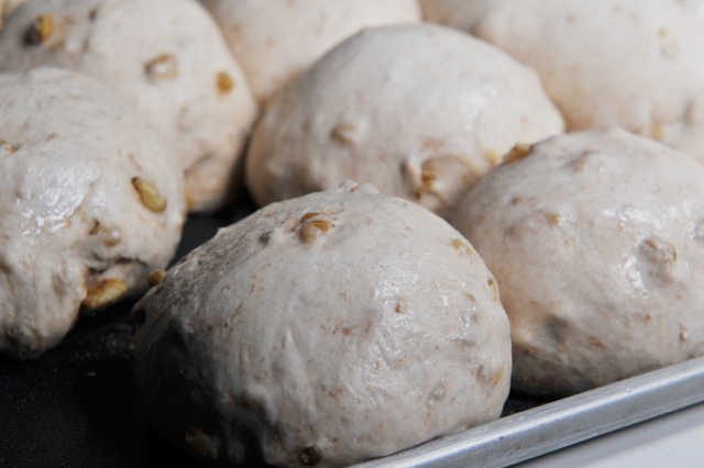 为什么你做面包80%的时候都不成功?就因为不懂判断这三个发酵过程!