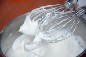 最基础的戚风蛋糕制作方法