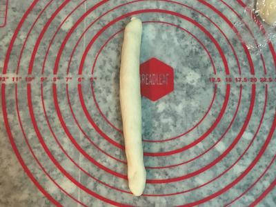 可爱的小狮子起司面包