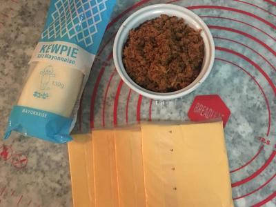 可爱的小狮子起司面包