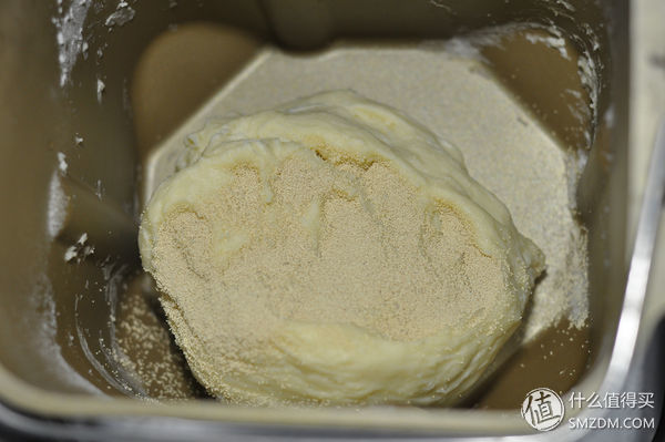 用便宜的面包机也能揉出手套膜！