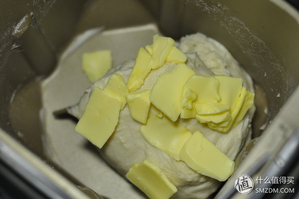 用便宜的面包机也能揉出手套膜！