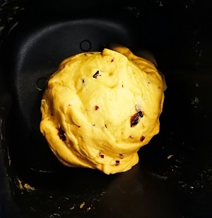 电烤箱烘焙食谱-蔓越莓恐龙蛋(麻薯面包)