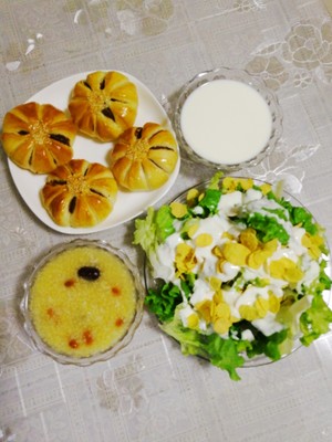 悠然花式豆沙面包