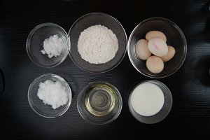 8寸戚风蛋糕（嵌入式烤箱）烘焙食谱