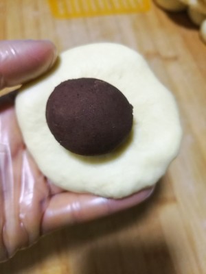 悠然花式豆沙面包