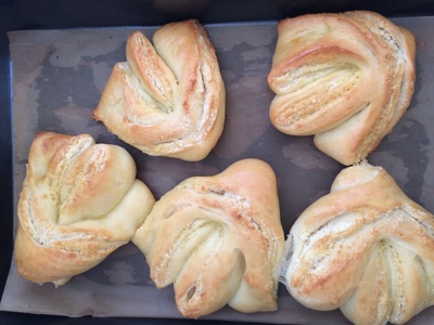 东菱面包机哪个型号好？东菱DL-T06A面包机好不好用？【看评价了解这机器！】