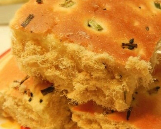 松软香葱肉松蛋糕制作方法