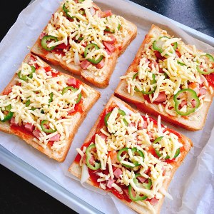 吐司披萨制作方法